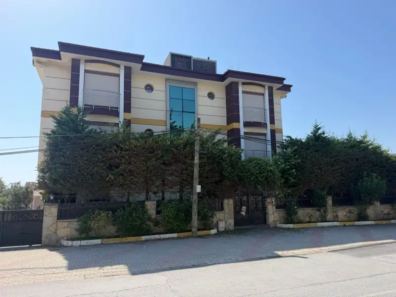 Yalçın Konak, Beylikdüzü